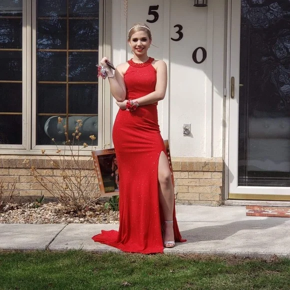 green emerald velvet dress Beautiful Red Long Formal Dress for Special Occasions Black / 2 main image 1